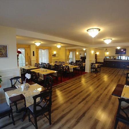 Hotel Mazurski Dworek Mikołajki Ngoại thất bức ảnh